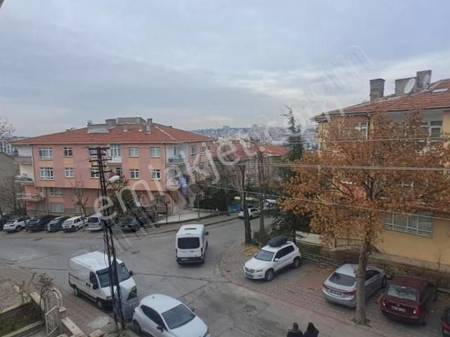 Belediyeye Ve Metroya Yürüme Mesafesinde 3+1 Kiralık Daire