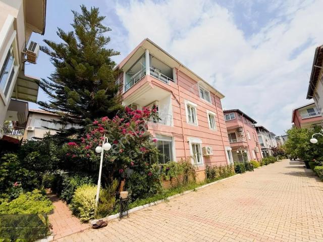 Belek Mah. Tripleks 5+1 Ultra Geniş | Havuzlu | Denize 800 Metre