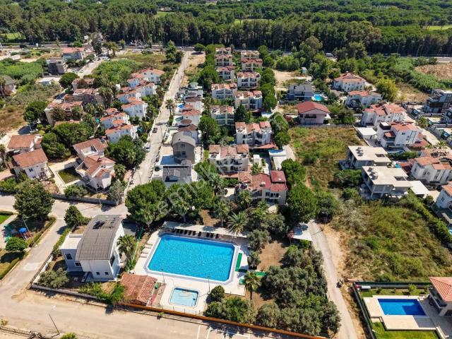 Belek Site İçinde Geniş Bahçeli Teraslı 3+1 Satılık Villa