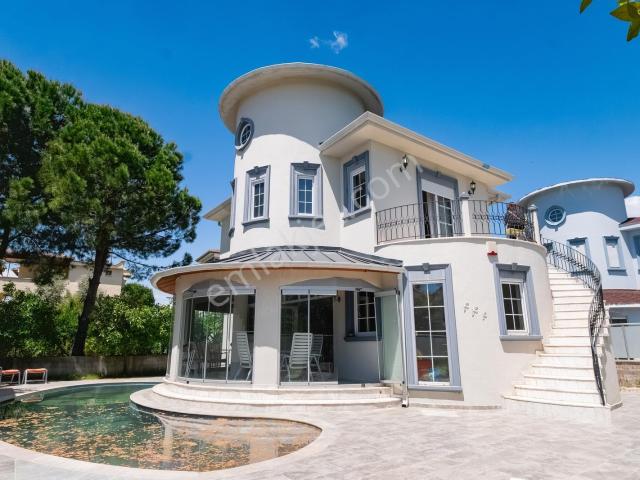 Belek'de Müstakil Havuzlu 2+1 Masalsı Satılık Villa