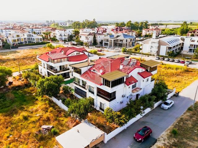 Belek'te Havuzlu Sitede Lüks Dubleks Şömineli Teras