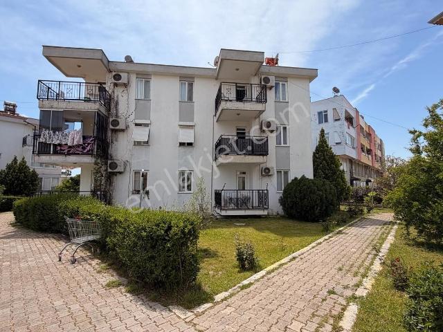 Belek'te Kapalı Pazar Yanı 2+1 Havuzlu Sitede Ara Kat Daire
