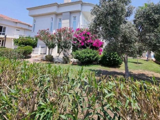 Belek'te 4+1 Lüx Havuzlu Satılık Villa