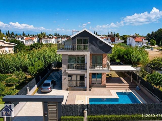 Belekte 421 m Arsa İçinde Sıfır 4+1 Lüks Müstakil Villa