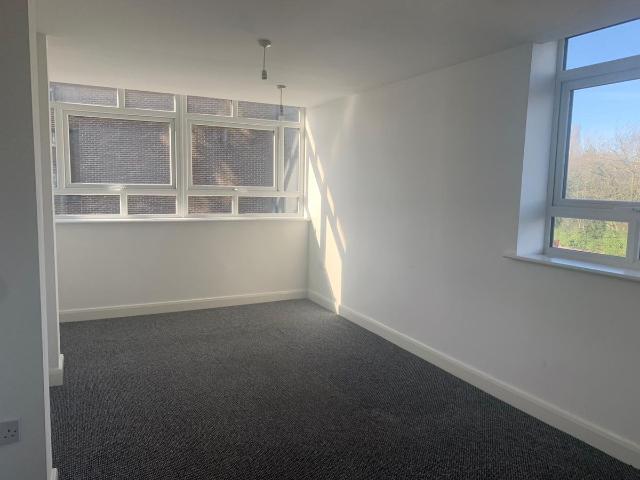 Belem Tower, Liverpool L17, 2 bed flat to rent, £825 pcm | PrimeLocation