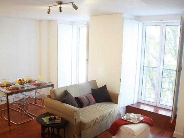 Belem Apartment w/ private parking