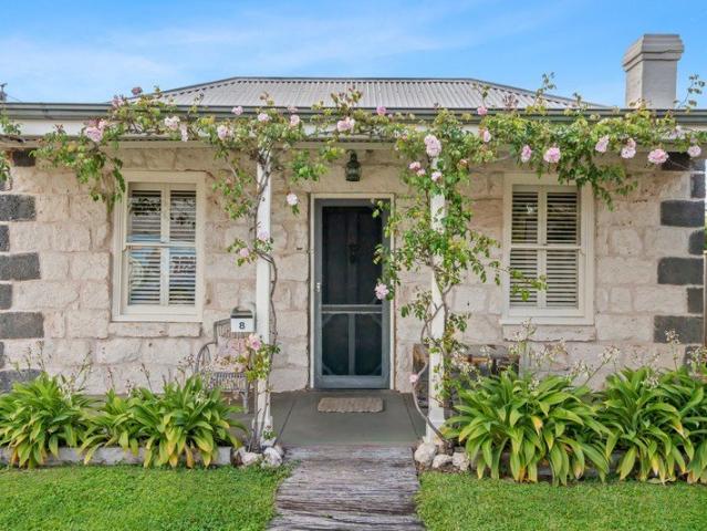 Belfast Belle Historic Charm and Heart in Central Port Fairy