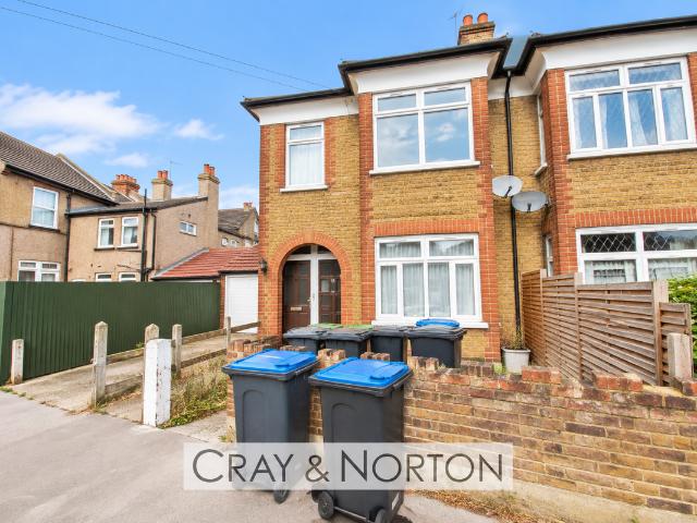 Belfast Road, South Norwood SE25, 1 bed maisonette to rent, £1,300 pcm | PrimeLocation