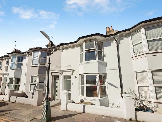 Belfast Street, East Sussex BN3 3 bed terraced house to rent £2,500 pcm £577 pw