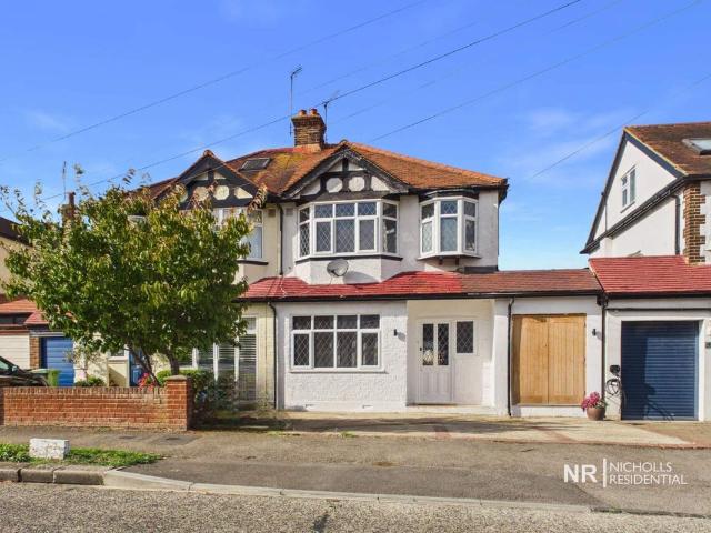 Belfield Road, West Ewell, Surrey KT19, 3 bed property to rent, £2,650 pcm | PrimeLocation