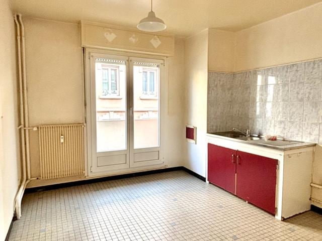 BELFORT CENTRE APPARTEMENT F3 avec garage