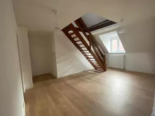 Belfort 90000 Location appartement 3 pièces t3 au dernier étage