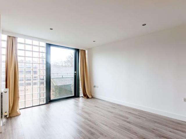 Belford Road, Edinburgh EH4, 2 bed flat to rent, £1,500 pcm | PrimeLocation