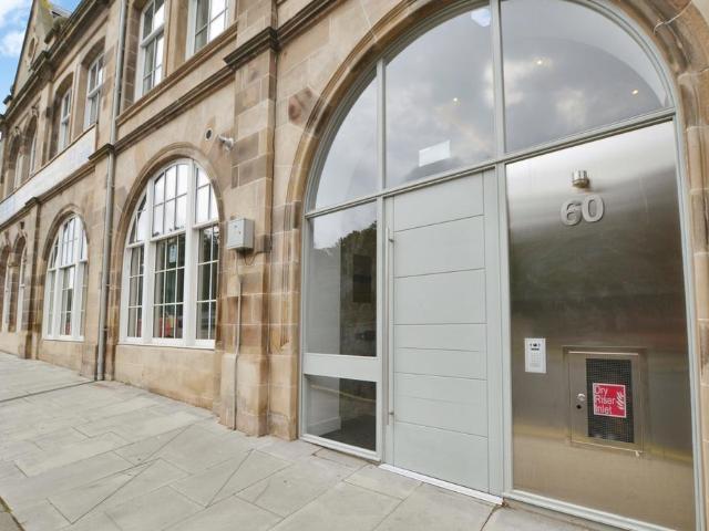 Belford Road, Edinburgh, EH4 2 bed flat to rent £2,500 pcm £577 pw