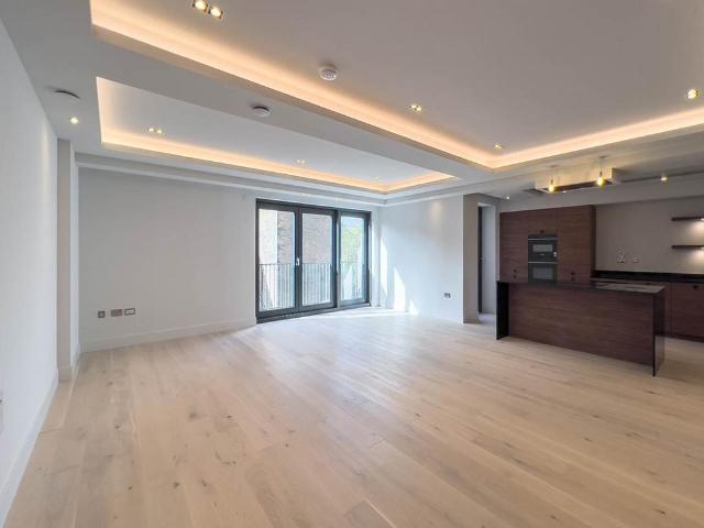 Belford Road, West End, Edinburgh 2 bed flat to rent £3,600 pcm £831 pw