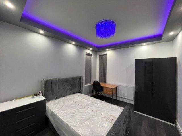 Belgrave Avenue, Victoria Park, Manchester, M14 5DL, United Kingdom | Room for rent #79612714 | Rentberry