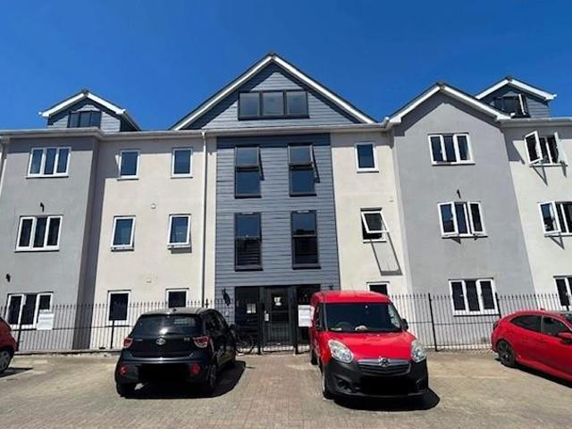 Belgrave Lane, Plymouth PL4 3 bed house to rent £1,547 pcm £357 pw
