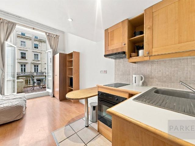 Belgrave Road, London SW1V, Studio to rent, £2,500 pcm | PrimeLocation