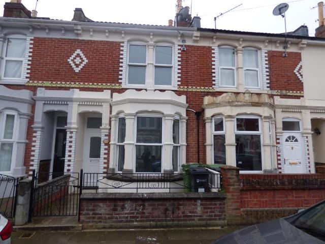 Belgravia Road, Portsmouth PO2 3 bed terraced house to rent £1,350 pcm £312 pw