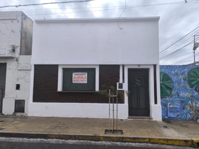 Belgrano esq. chacabuco