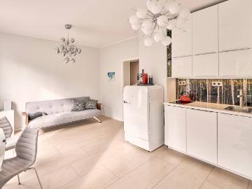 Beliebte Lage im urbanen Zooviertel: 2 Zi. Whg, offene Küche, möbliert, sonnige SW Terrasse
