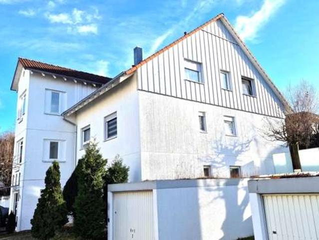 Beliebte Lage in Eppingen: 3 ZKB mit Balkon und Garage!