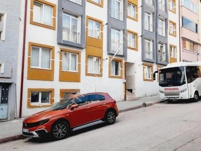 Belinay Emlaktan İsmetpaşa Mahallesinde Kısmi Eşyalı 1+1 Daire