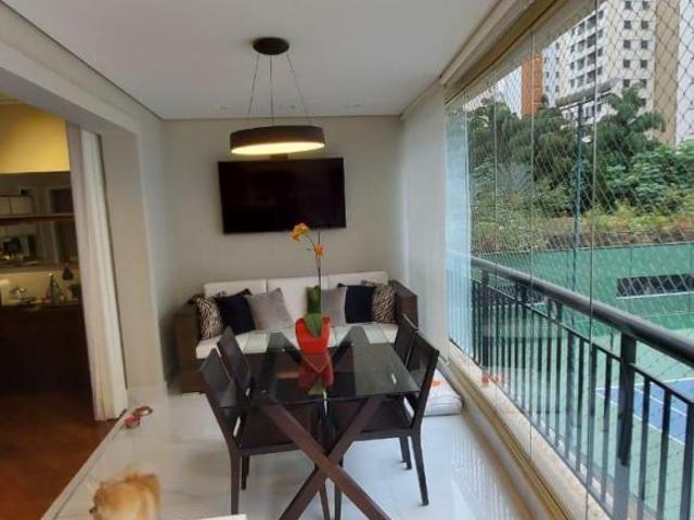 Belíssimo Apartamento a Venda com Suíte e Varanda Grill na vila Mascote