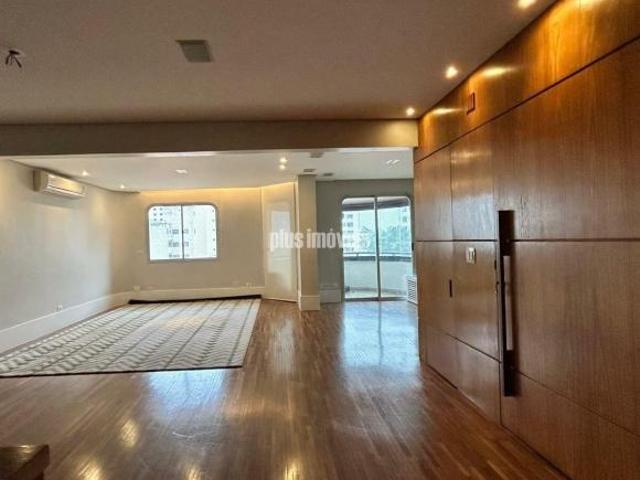 Belíssimo apartamento a venda em Perdizes