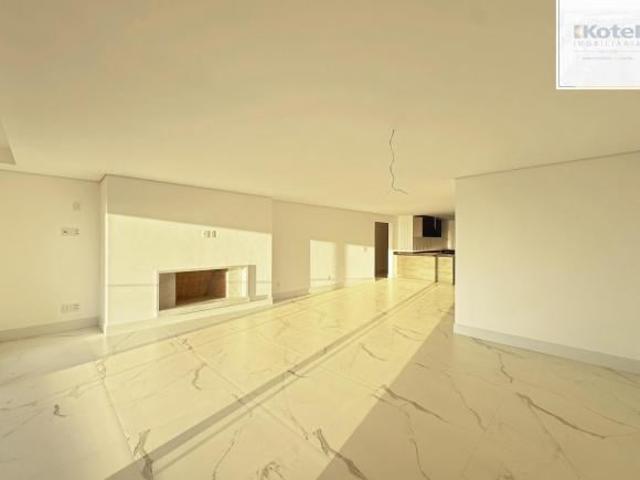 Belíssimo apartamento no Bairro Vila Conceição com 193m² privativos, 3 suítes e