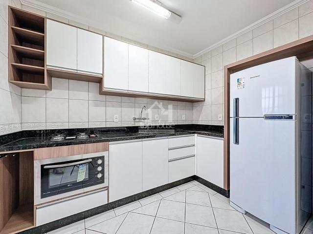BELISSIMO APARTAMENTO SEMI MOBILIADO