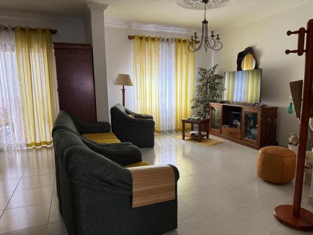Belíssimo Apartamento T3 no Carregado Muito bem localizado