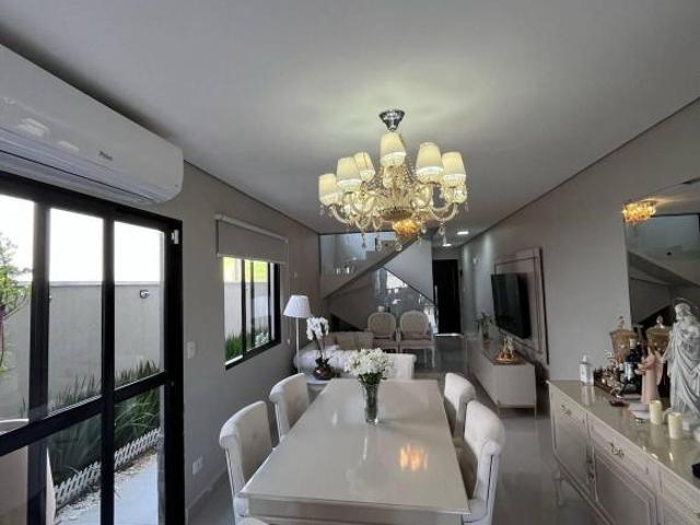 BELÍSSIMO SOBRADO, 3 DORM. 1 SUITE, PLANEJADOS, ESTILO CLASSICO PROVENÇAL