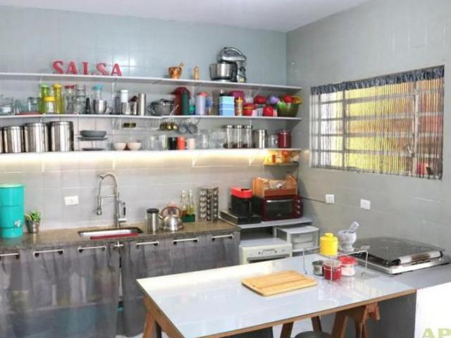 Belíssimo Sobrado em ótima localização próxino Av Rio Bonito