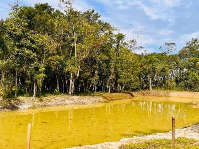 Belíssimo Terreno em Condomínio Fechado – Acesso a