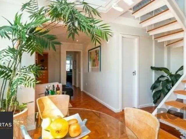 Cobertura Reformada com Terraço, Espaço Gourmet e Vista da Cidade
