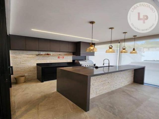 Belissima Casa à venda/permuta no Cond. Brisas Jundiai com 3 suites