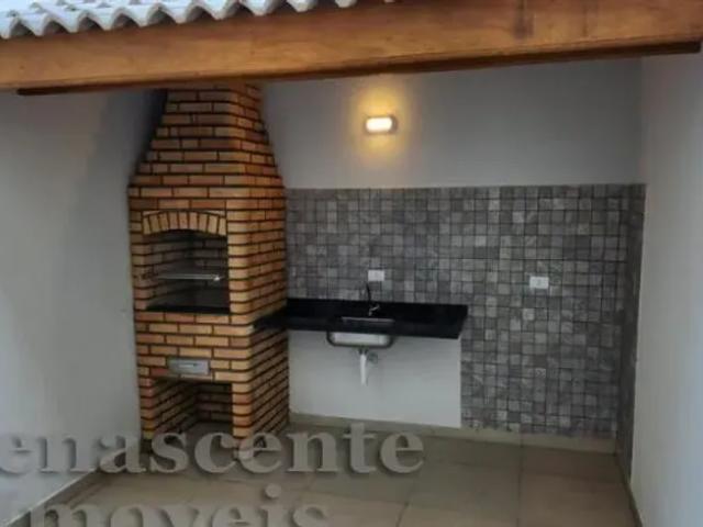 Belíssima casa contendo 3 dormitórios, sendo 1 suíte