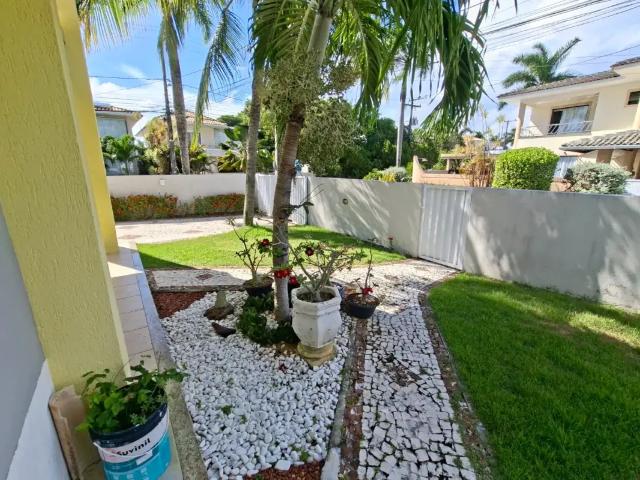 Belissima Casa Duplex com 4 Suítes Mobiliada Condominio Royal Ville Priscila Dutra Lauro de Freitas BA