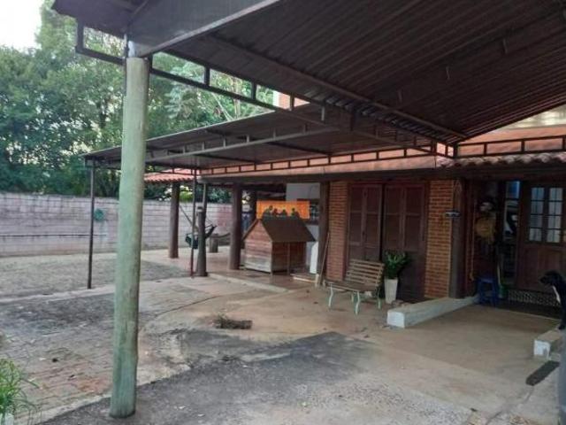 Belíssima casa no Guará !