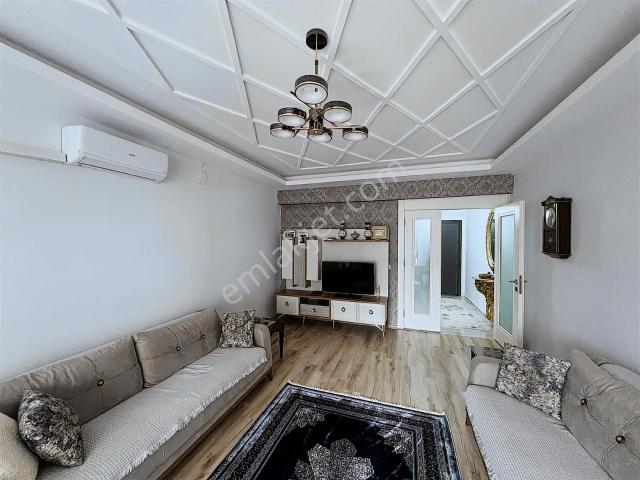 Belkız Günsev Karşısı Geniş Oturum Cam Balkonlu 110 M2 2+1 Daire