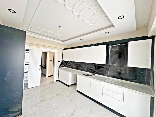 Belkız'da Yol Cephe Yemek Odalı Sıfır Arakat Ultralüx 3.5+1