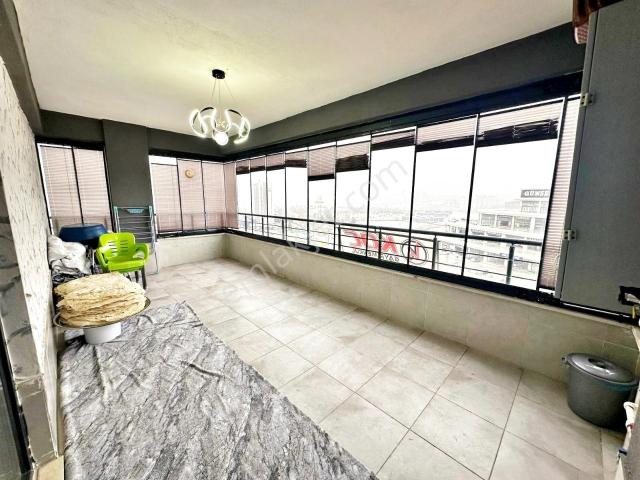 Belkız'da Yol Cepheli Geniş Balkon+mutfak Ayrıcalığı Eksiksiz2+1