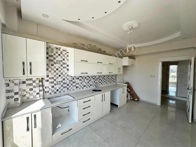 Belkız'da Masrafsız Park Cephe Arakat Geniş Balkon Bakımlı 3+1