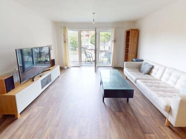 Bell Barn Road, Birmingham B15, 2 bed flat to rent, £1,400 pcm | PrimeLocation
