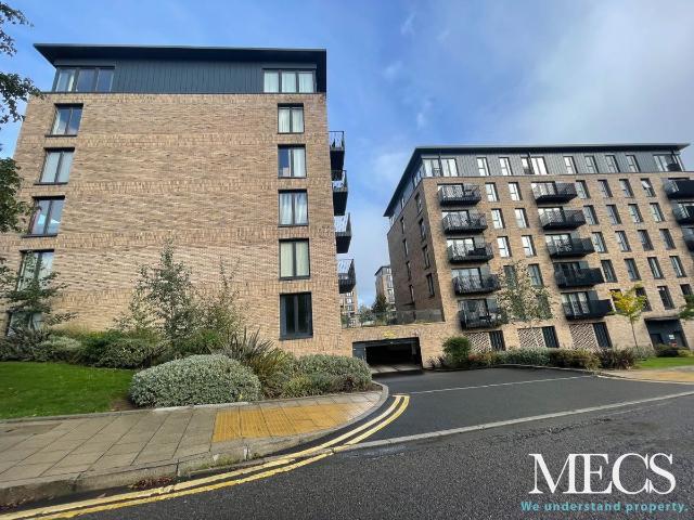Bell Barn Road, Birmingham, West Midlands B15, 2 bed flat to rent, £1,300 pcm | PrimeLocation