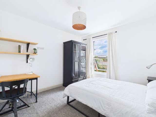 Bell Hill Road, Bristol BS5, 6 bed shared accommodation to rent, £900 pcm | PrimeLocation