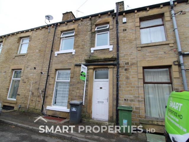 Bell Street, Huddersfield HD4, 3 bed terraced house to rent, £700 pcm | PrimeLocation