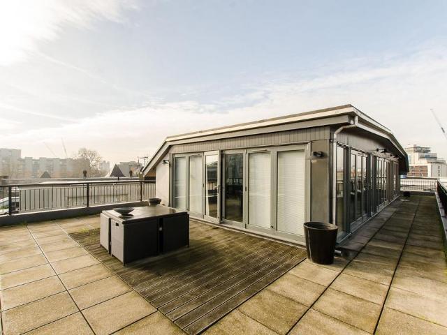 Bell Yard Mews, Bermondsey, London, SE1 2 bed flat to rent £5,417 pcm £1,250 pw