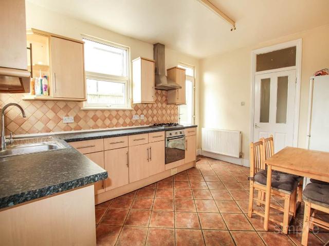 Bellclose Road, West Drayton, Middlesex UB7, 4 bed property to rent, £2,800 pcm | PrimeLocation